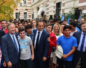 Scioli acordó capacitación de jóvenes en FIAT