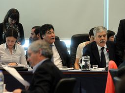 diputados: obtuvo dictamen el proyecto de reforma de la ley de hidrocarburos diputados: obtuvo dictamen el proyecto de reforma de la ley de hidrocarburos