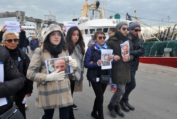 Los familiares de las víctimas piden que continúe la búsqueda (Imagen de archivo)