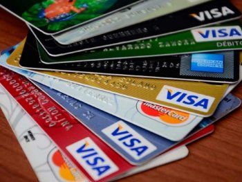 Tarjetas de crédito: cuál es la nueva tasa de interés a pagar desde enero