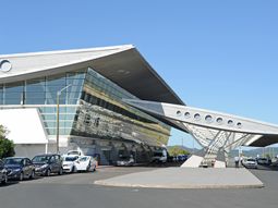 Paranair llegará con sus aviones a Punta del Este entre diciembre de 2023 y febrero de 2024. Paranair llegará con sus aviones a Punta del Este entre diciembre de 2023 y febrero de 2024.