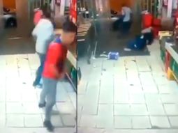 El comerciante disparó contra los delincuentes