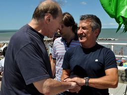 En campaña, Urribarri reunido con Zaffaroni y Recalde