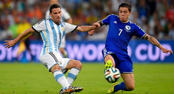 Sufrió, pero la Argentina debutó con el pie derecho y le ganó 2 a 1 a Bosnia en Río