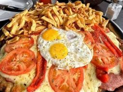 El bodegón de Buenos Aires que hace las mejores milanesas de Villa del Parque