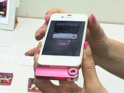 Desarrollan un dispositivo para que el celular envíe olores