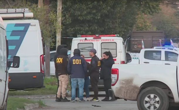 Encontraron quemada la camioneta en la que se llevaron a las chicas desaparecidas en Ciudad Evita