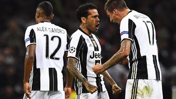 Dani Alves emocionó recordando el camino que lo llevó a su gran presente
