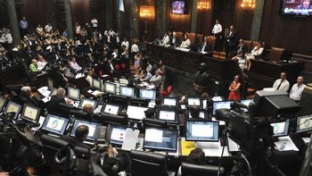 la legislatura portena aprobo el traspaso de la policia federal a la ciudad la legislatura portena aprobo el traspaso de la policia federal a la ciudad