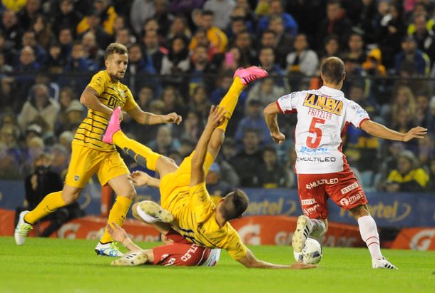 El Boca alternativo y Huracán no salieron del cero en La Bombonera