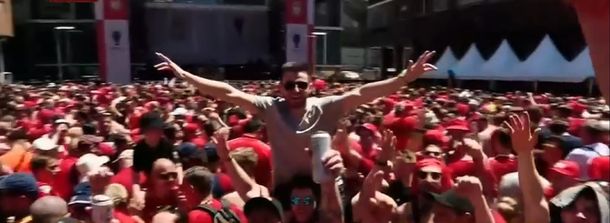 La final de la Champions: los hinchas de Liverpool alientan al ritmo de Dale alegría a mi corazón