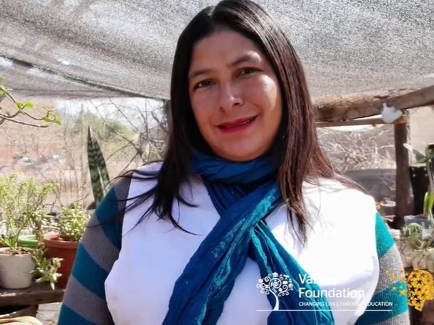 Gloria Cisneros tiene 39 años y da clases en la Escuela de Educación Primaria Nº 793 Don Carlos Arnaldo Jaime.