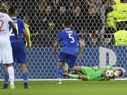 Buffon fue la gran figura del encuentro entre Lyon y Juventus por Champions League Buffon fue la gran figura del encuentro entre Lyon y Juventus por Champions League