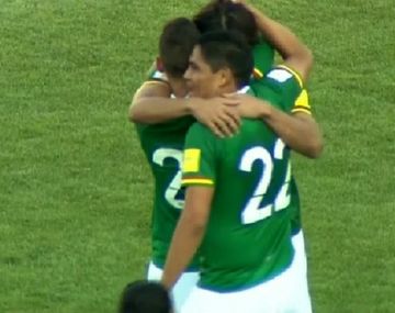 Bolivia derrotó a Perú y lo hunde en la tabla