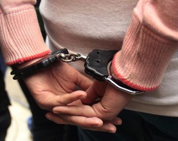 Detienen en Villa Gesell a una menor buscada por un asesinato