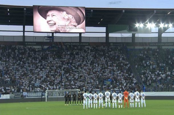 La Premier League suspendió la fecha por la muerte de la reina Isabel II