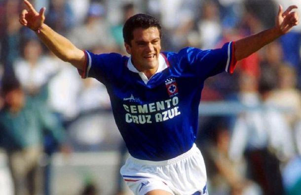 El delantero es un habitual crítico de la gestión actual del Cruz Azul