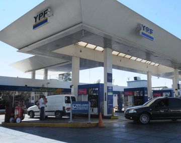 Los combustibles subirían entre 2 y 5 por ciento esta quincena