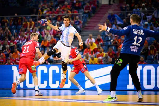 Handball: los Gladiadores perdieron pero siguen con vida en el Mundial