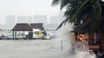 alerta por un doble ciclon brasileno que afectara a argentina: cuando llegaria al pais alerta por un doble ciclon brasileno que afectara a argentina: cuando llegaria al pais