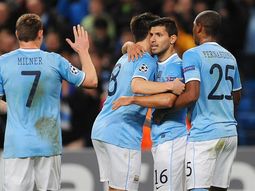 de la mano del kun, el city se lo dio vuelta al watford y avanza en la fa cup de la mano del kun, el city se lo dio vuelta al watford y avanza en la fa cup