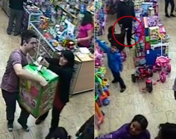 Le enseñaba a robar a su hija