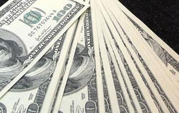 El dólar oficial subió otro centavo y el negro cotizó hasta $9,20