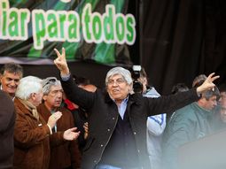 hugo moyano: daniel scioli no puede conducir el pais hugo moyano: daniel scioli no puede conducir el pais