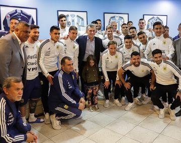 Macri saludó a los jugadores de la Selección en el predio de Ezeiza