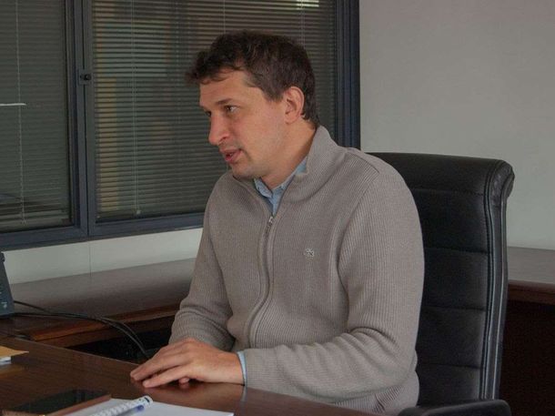 Estoy buscando laburo: un legislador porteño sorprendió en sus redes sociales antes de dejar su banca