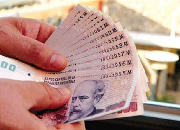 La mitad de los argentinos gana menos de $ 8000&nbsp;