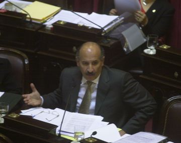 Jorge Yoma: Habría que volver a un solo período presidencial