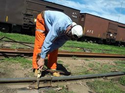 El Ferrocarril Central ya conecta a UPM 2 con el Puerto de Montevideo. El Ferrocarril Central ya conecta a UPM 2 con el Puerto de Montevideo.
