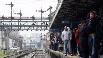 se levanto el paro y este miercoles los trenes circulan con normalidad se levanto el paro y este miercoles los trenes circulan con normalidad