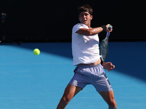 Australian Open: Etcheverry venció a Murray y pasó a la segunda fase