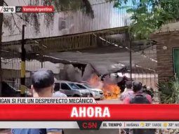Incendio en un estacionamiento de Balvanera: tres autos afectados