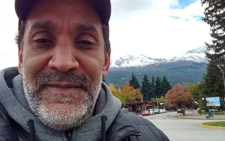 El Pollo de Okupas perdió su casa en los incendios de El Bolsón