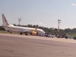 Avión de Flybondi aterrizó de emergencia en Ezeiza