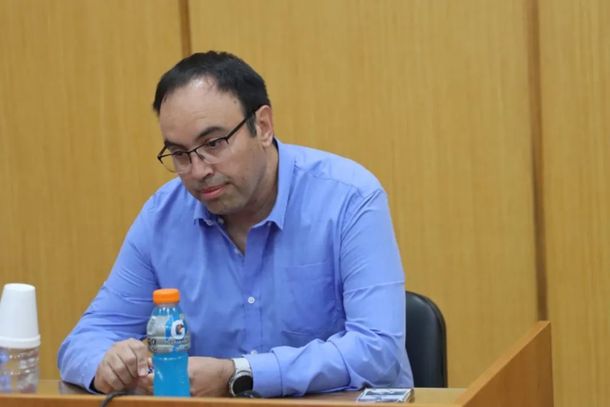 Caso Valentín: piden una década de inhabilitación para Atencio Krausse tras el pedido de Fiscalía y querella