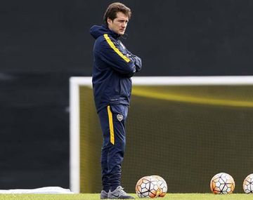 Ola de lesionados: un jugador de Boca abandonó el entrenamiento