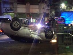 impresionante choque y vuelco en almagro impresionante choque y vuelco en almagro