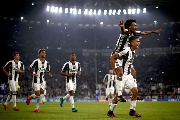 Paulo Dybala celebra el segundo tanto de Juventus ante Udinese