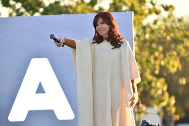 Golpe de Estado en Bolivia: Cristina Kirchner repudió la autoproclamación de Jaenine Añez