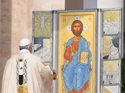 El Papa celebró una nueva misa de Pascua El Papa celebró una nueva misa de Pascua