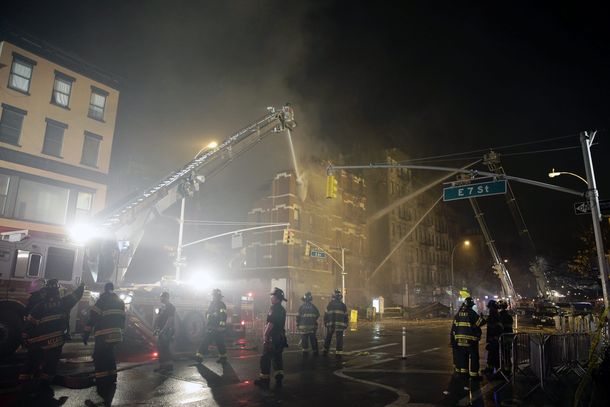 Ascienden a 19 los heridos por la explosión y derrumbe de un edificio en Nueva York