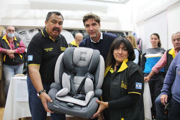 Sillitas infantiles gratis para auto: a quiénes les corresponde