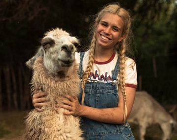 El detrás de escena del conmovedor video de la influencer Connie Isla con animales