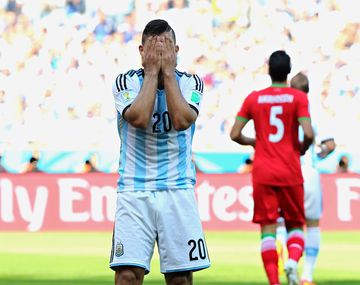 {altText(,#EncuestaM1: ¿Quién es el responsable del pobre papel de la Selección ante Irán?)}