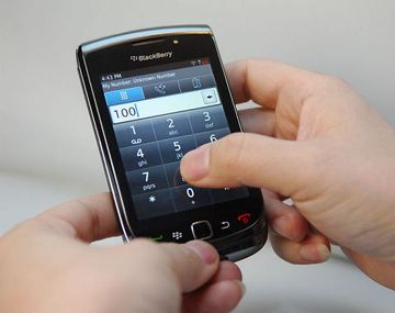 Blackberry-bold-9800-3