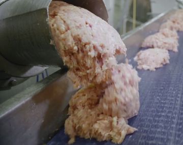 McDonalds ahora reveló cómo se hacen las nuggets de pollo
